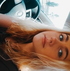 Meet your Posher, Sierra